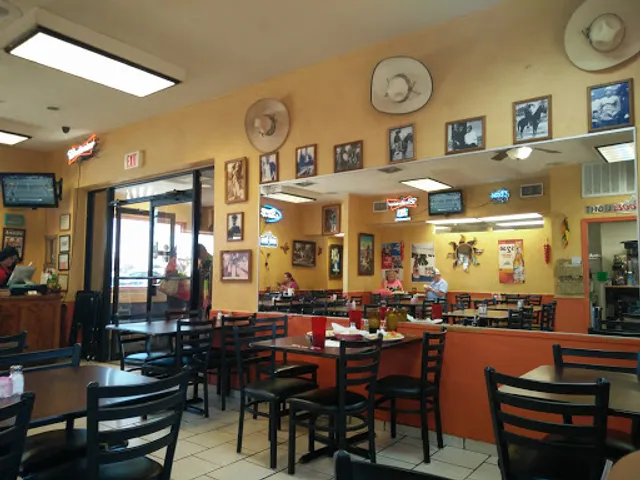 Los Braceros Mexican Restaurant