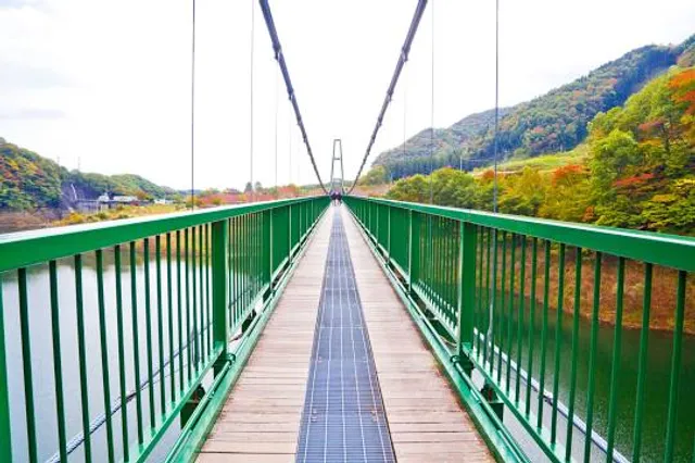 Momijidani Suspension Bridge