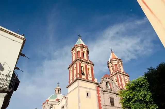 Santuario de Nuestra Señora de Tonatico/Parroquia de Santiago Apóstol