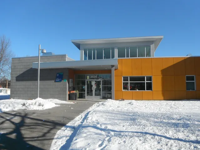 Community Recreation Center Bourg-Joli