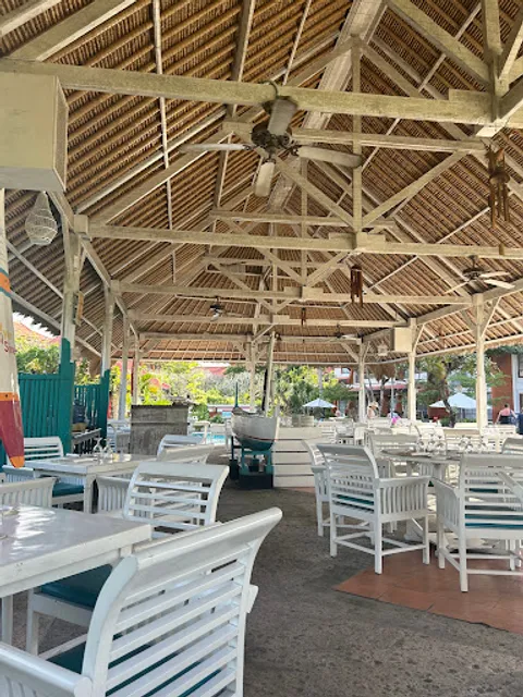 Menega Seaside Restaurant