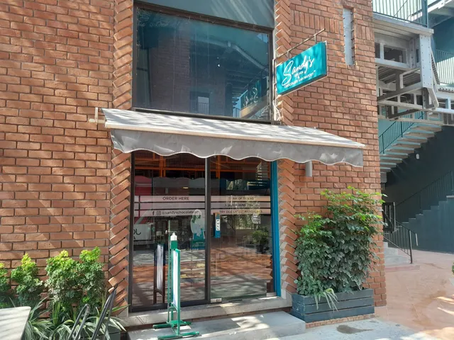 Sandy's Chocolate Laboratory - reviews,open hours,photo spots, things ...