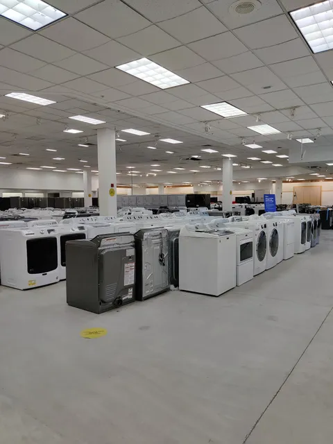 Lutherville Station Shopping Center