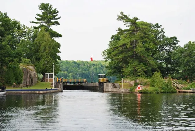 Trent-Severn Waterway, Lock 30 - Lovesick