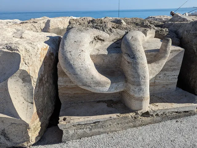 Viva Sculpture - Art Museum of the Sea