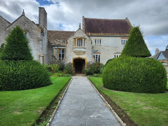Lytes Cary Manor Gardens