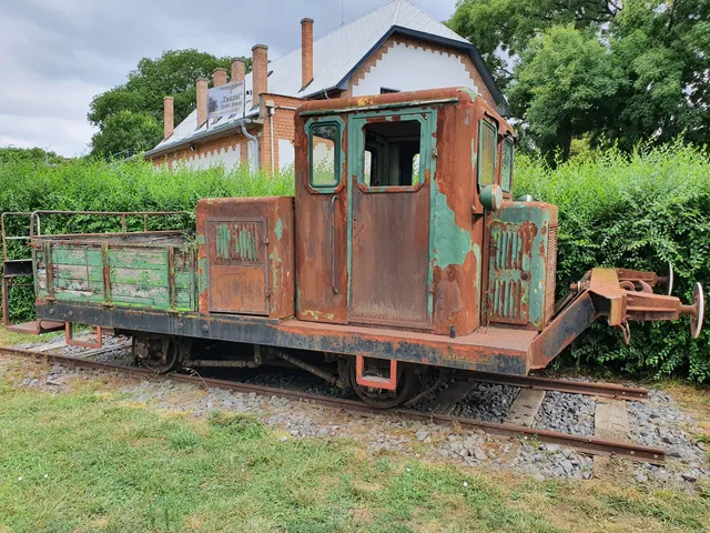 Zsuzsi Erdei Railway Office.