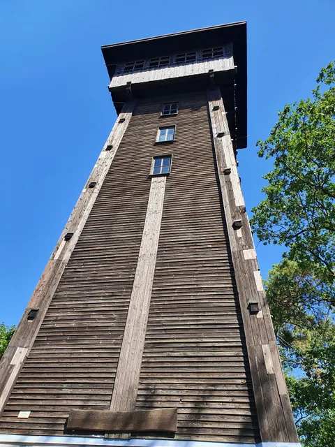 Aussichtsturm Woltersdorf und Filmmuseum (April bis Oktober)
