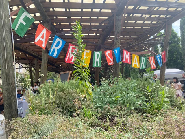 Bernice Garden Farmers' Market (Open on Sundays)