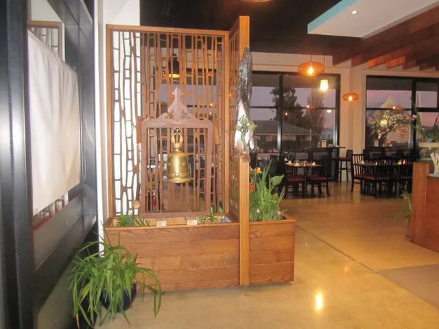 Mali Jasmine Thai Restaurant