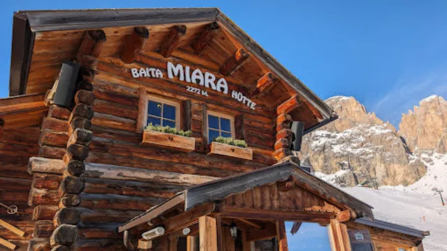 Baita Miara Hütte