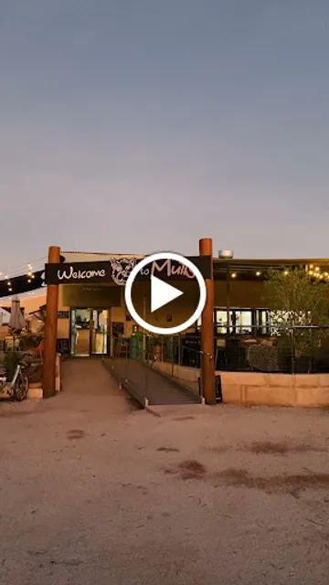 Mutts Cafe & Restaurant in Exmouth