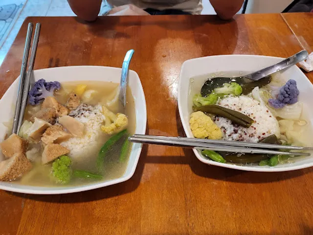 黑炫蔬食音樂咖啡館 Action Vege Cafe & Live music