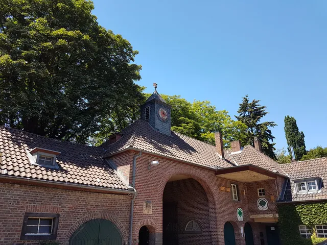 Heideportal/ Umweltbildungszentrum Gut Leidenhausen