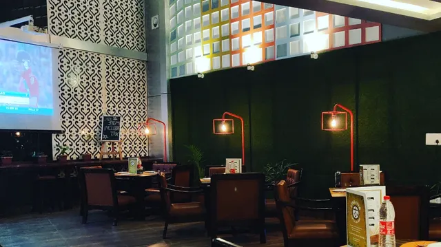 Starving Café & Lounge - Cafe & Lounge in Paonta Sahib