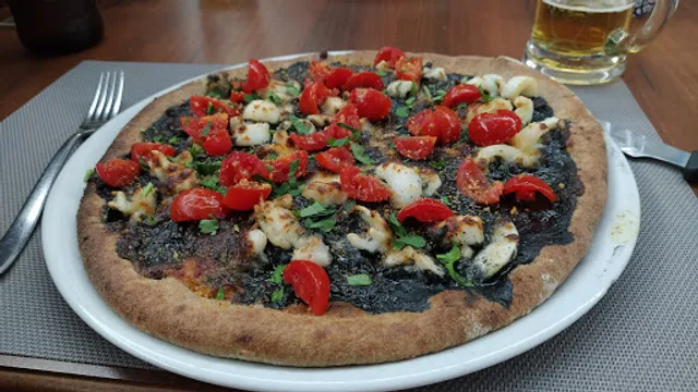 Pizzicotto Pizza and Restaurant