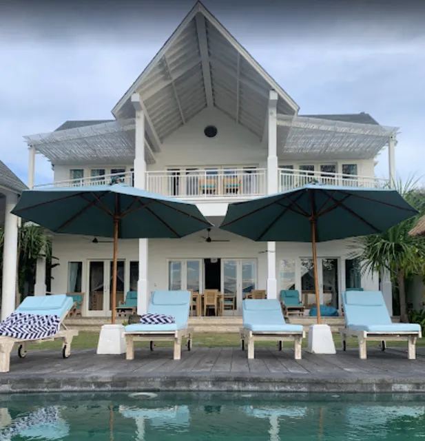 Ceningan Beachside Villas