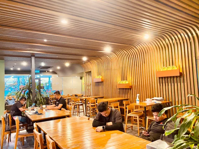 Starbucks Caltex Juru R&R DT