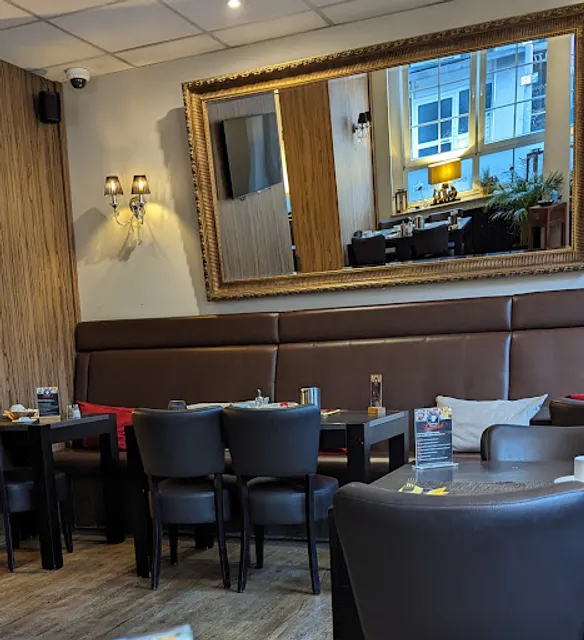 Loewe Burger Restaurant