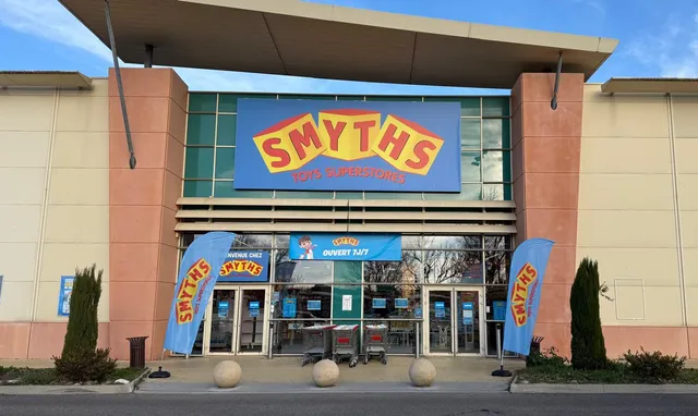 Smyths Toys Avignon Mistral 7