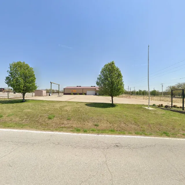 Roadhouse Bar and Grille