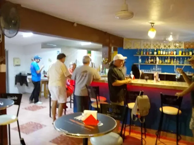 El Bull Pen Restaurant & Bar Chelem