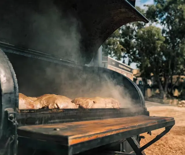 EAT ''for the love of food'' Food Truck - Street Food Pembroke