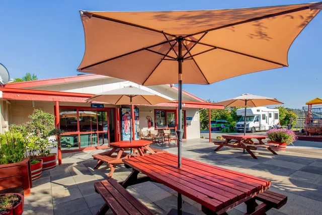 Nelson City Top 10 Holiday Park