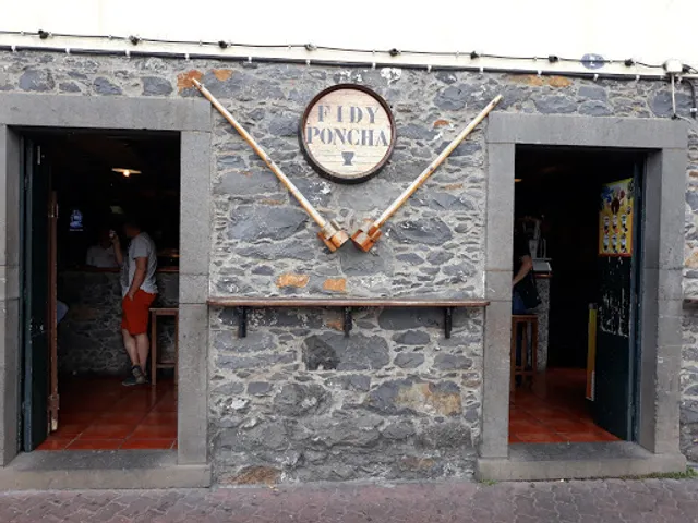 FIDY PONCHA bar