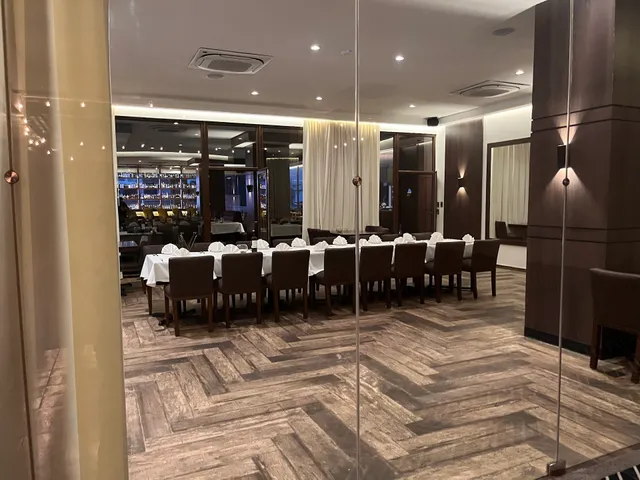 Pat's • La Galería