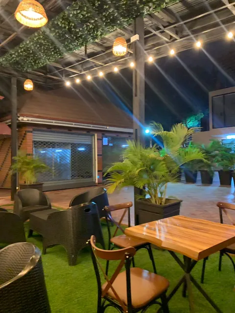 The Corridor Gardens Restaurant and Bar