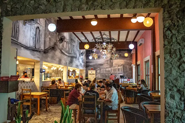 Huevos Motuleños y Más