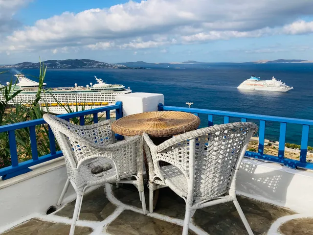 Mykonos Rooms (Marina Balta)