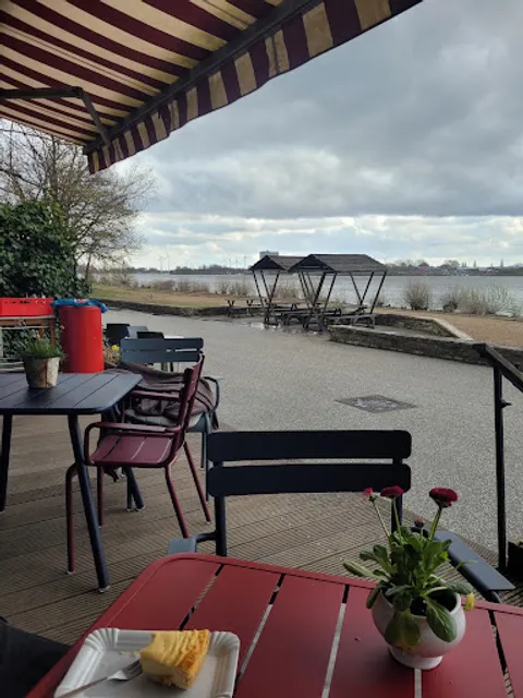 Kleine Rast an der Elbe