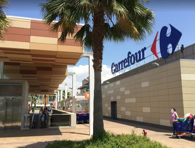 Carrefour