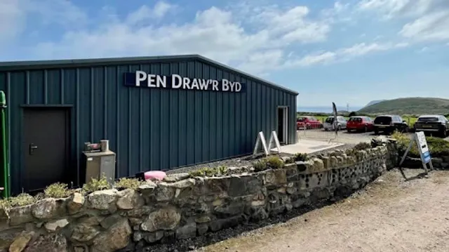 Caffi Tŷ Newydd - Tŷ Newydd Cafe