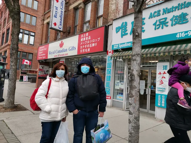 Royal Canadian Gifts