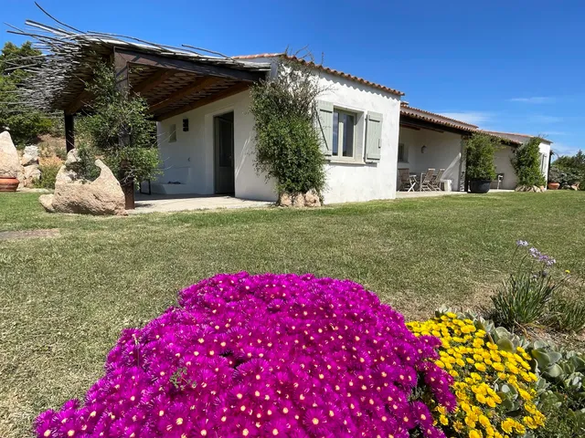 Mascaratu Country Houses