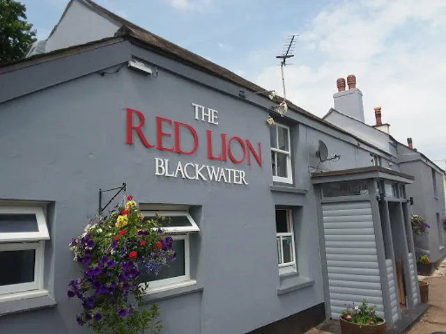 The Red Lion, Blackwater