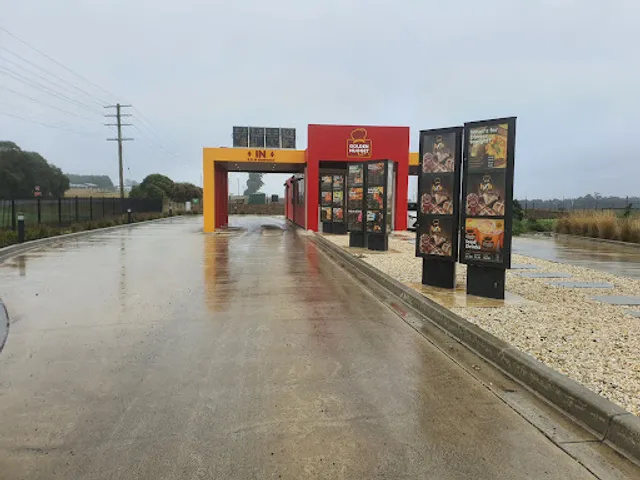 Golden Nugget Bakery