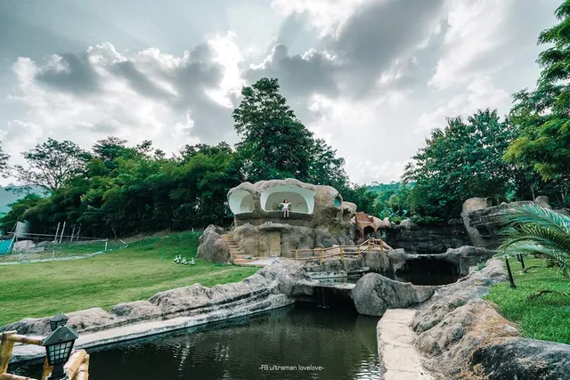 ภูอิงธาร รีสอร์ท