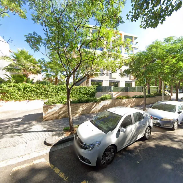 Av. de Pau Casals, 1