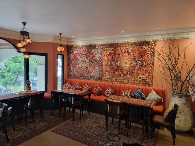 Phranakhon Casa Cafe and Restaurant