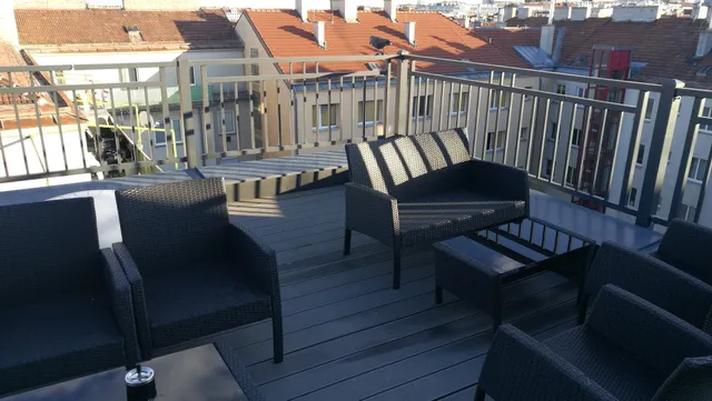 Christiano Apartments