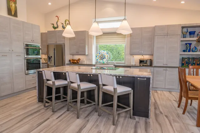 Space Home Outfitters