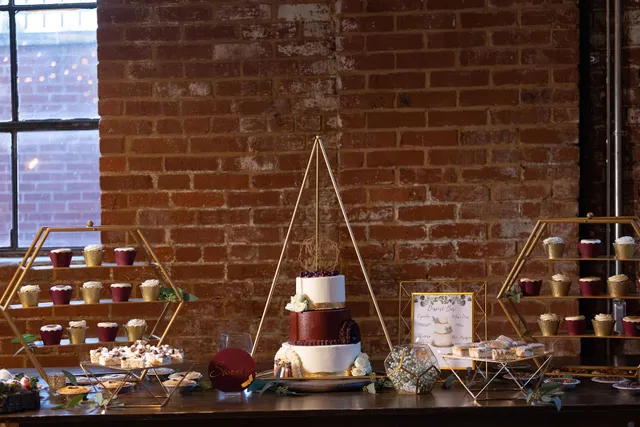 Divine Cake Creations Co.