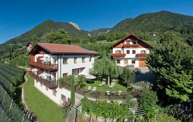 Schwarzplatterhof - Bio Apfelhof