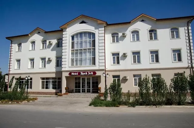 Jipek Joli Hotel