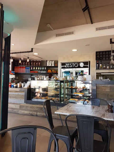 Zesto Cafe