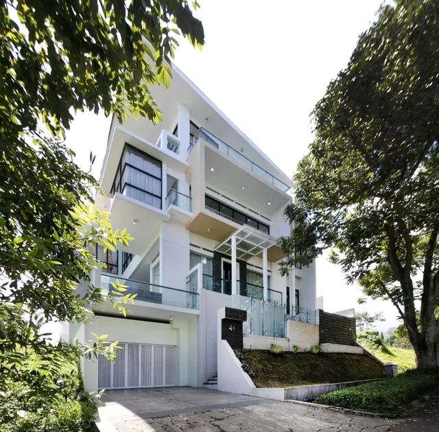 Villa Dagoresor Kanata 7BR 45people Private Pool, Roofgarden, Jacuzzi & Billiard